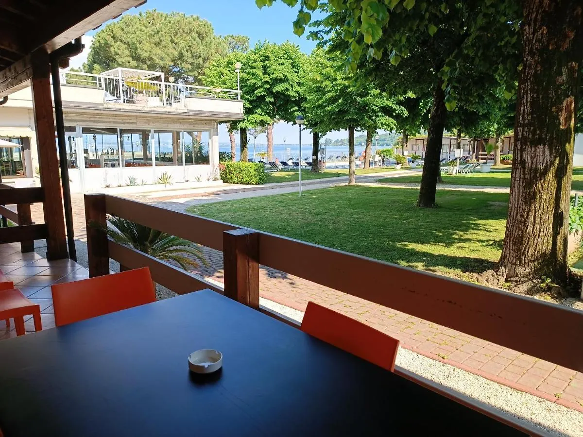 Villaggio Turistico Dei Tigli Padenghe sul Garda Holiday park